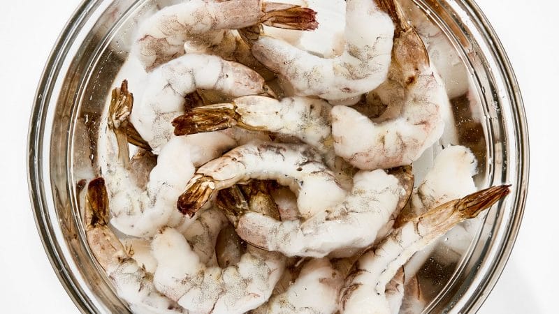 How To Defrost Your Prawns?